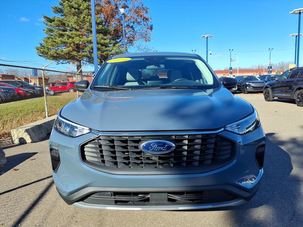 Certified 2023 Ford Escape Active image 6