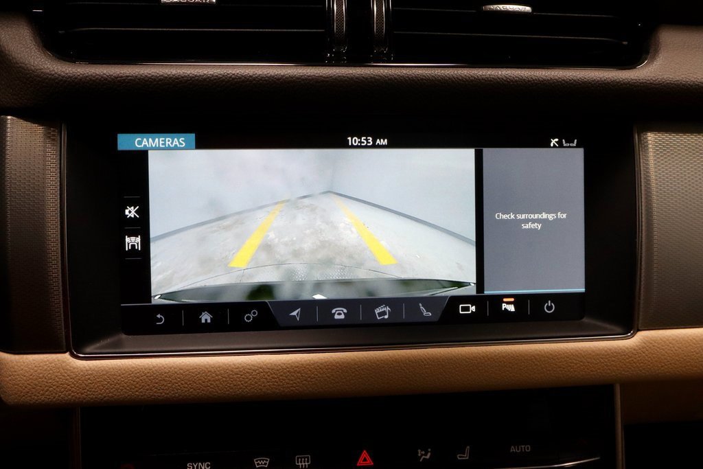 Used 2020 Jaguar XF Prestige image 9