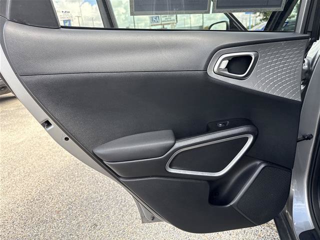 Used 2024 Kia Soul LX w/ Option Group 015 FWD image 26