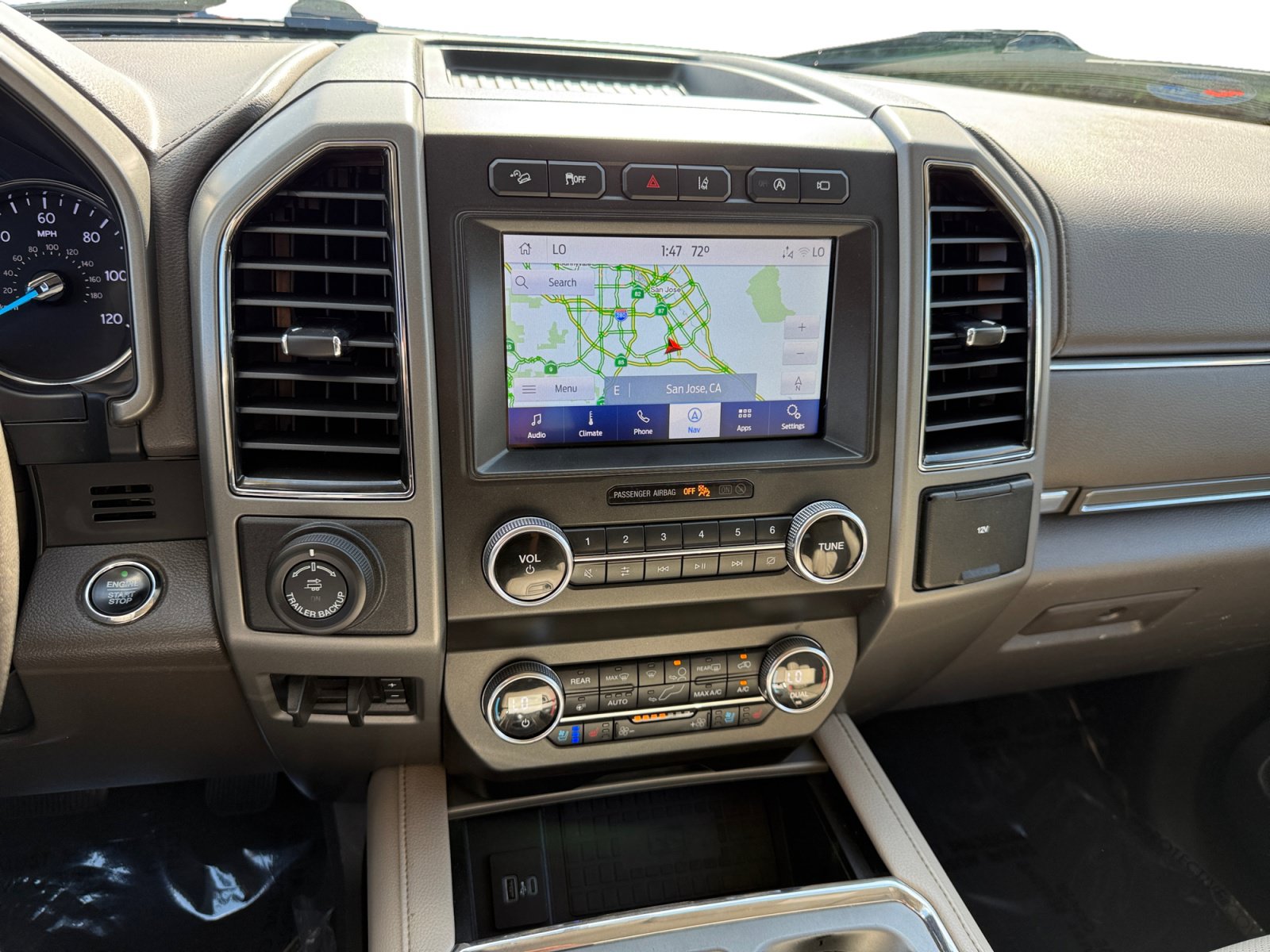Certified 2020 Ford Expedition XLT w/ Equipment Group 202A AWD/4WD image 12