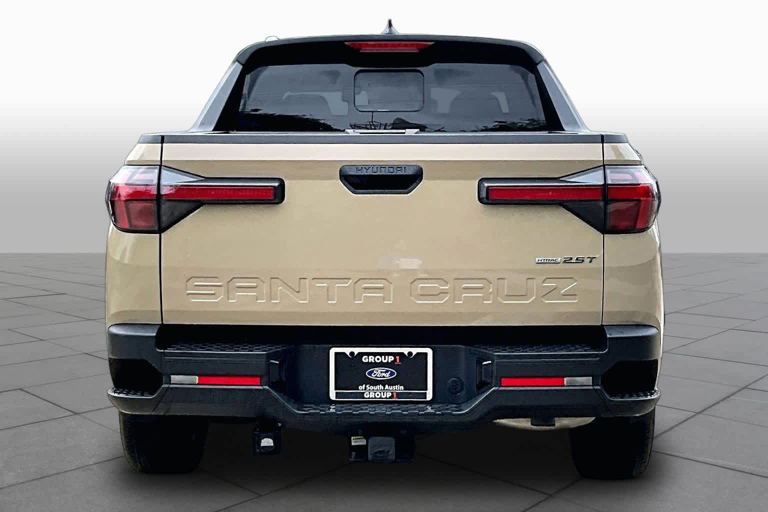 Used 2023 Hyundai Santa Cruz SEL Premium w/ Tow & Go Package AWD/4WD image 5