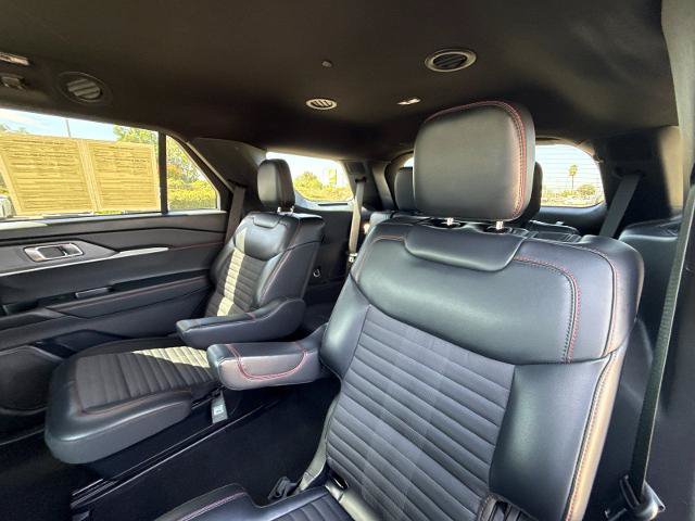 Certified 2025 Ford Explorer ST-Line AWD/4WD image 11