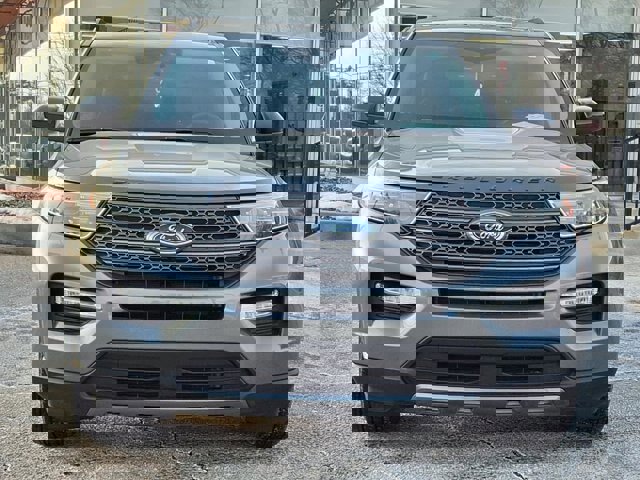 Certified 2023 Ford Explorer XLT w/ Equipment Group 202A image 4