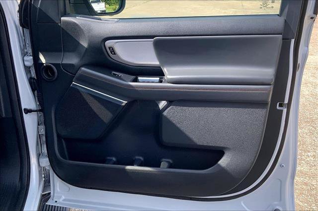 Certified 2025 Ford Expedition Active RWD image 30