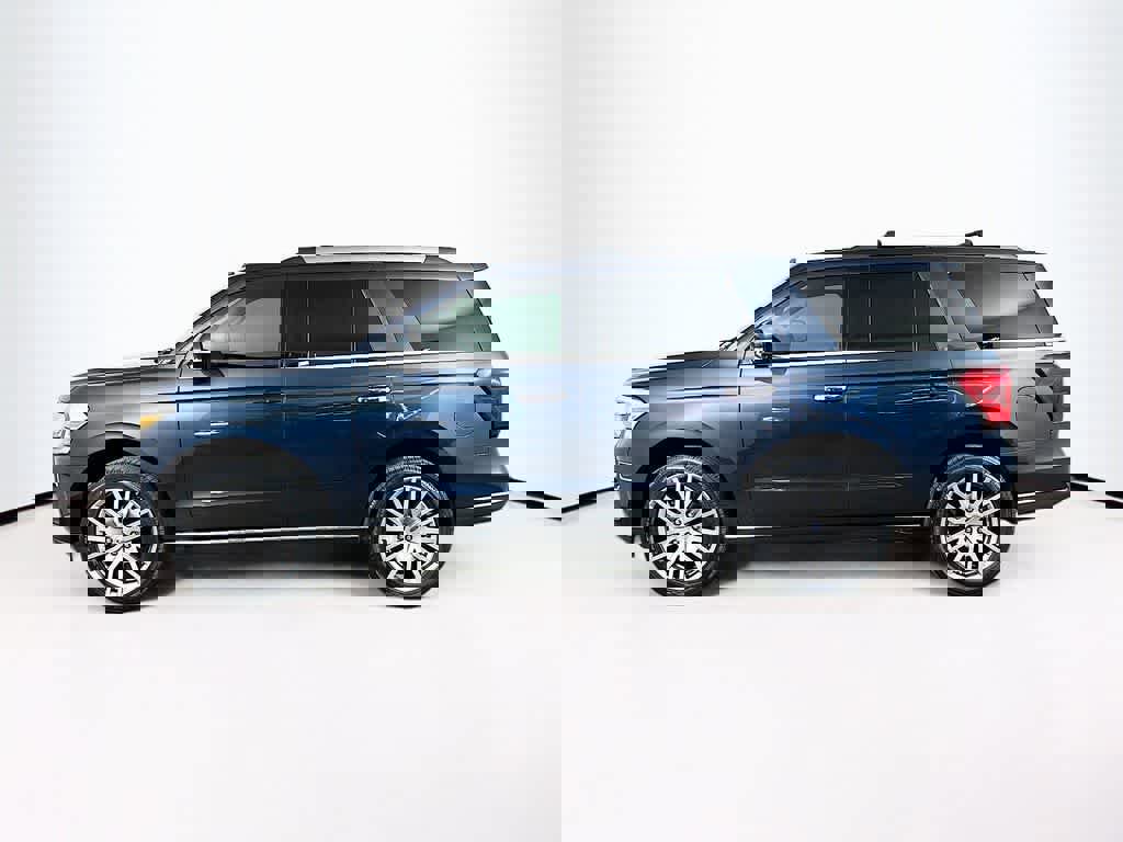 Certified 2022 Ford Expedition Limited image 2