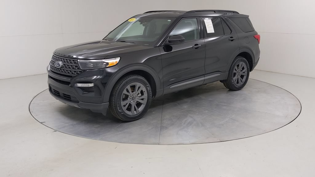 Certified 2024 Ford Explorer XLT w/ Equipment Group 202A AWD/4WD image 20