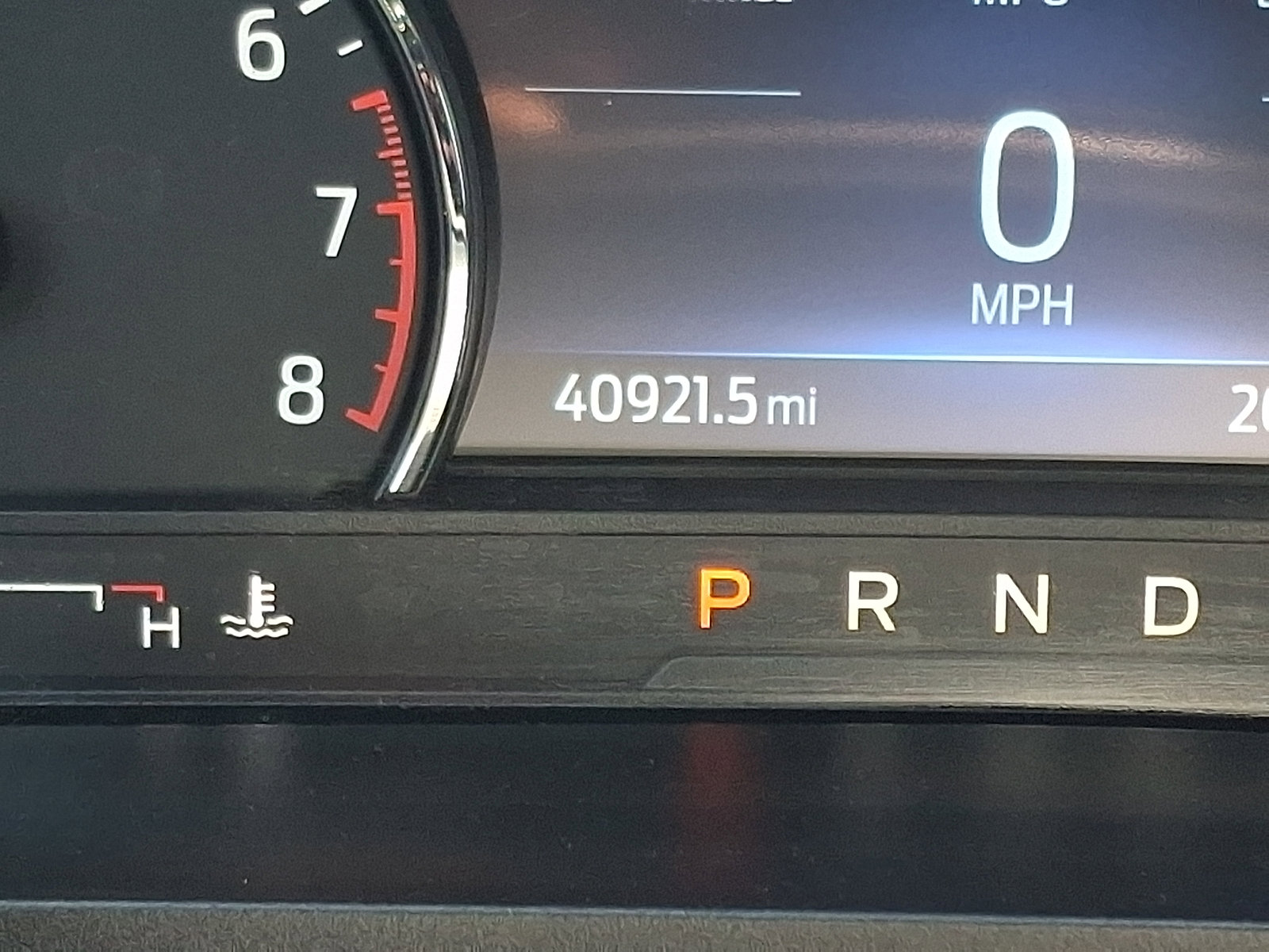 Certified 2022 Ford Explorer XLT w/ Equipment Group 202A AWD/4WD image 25