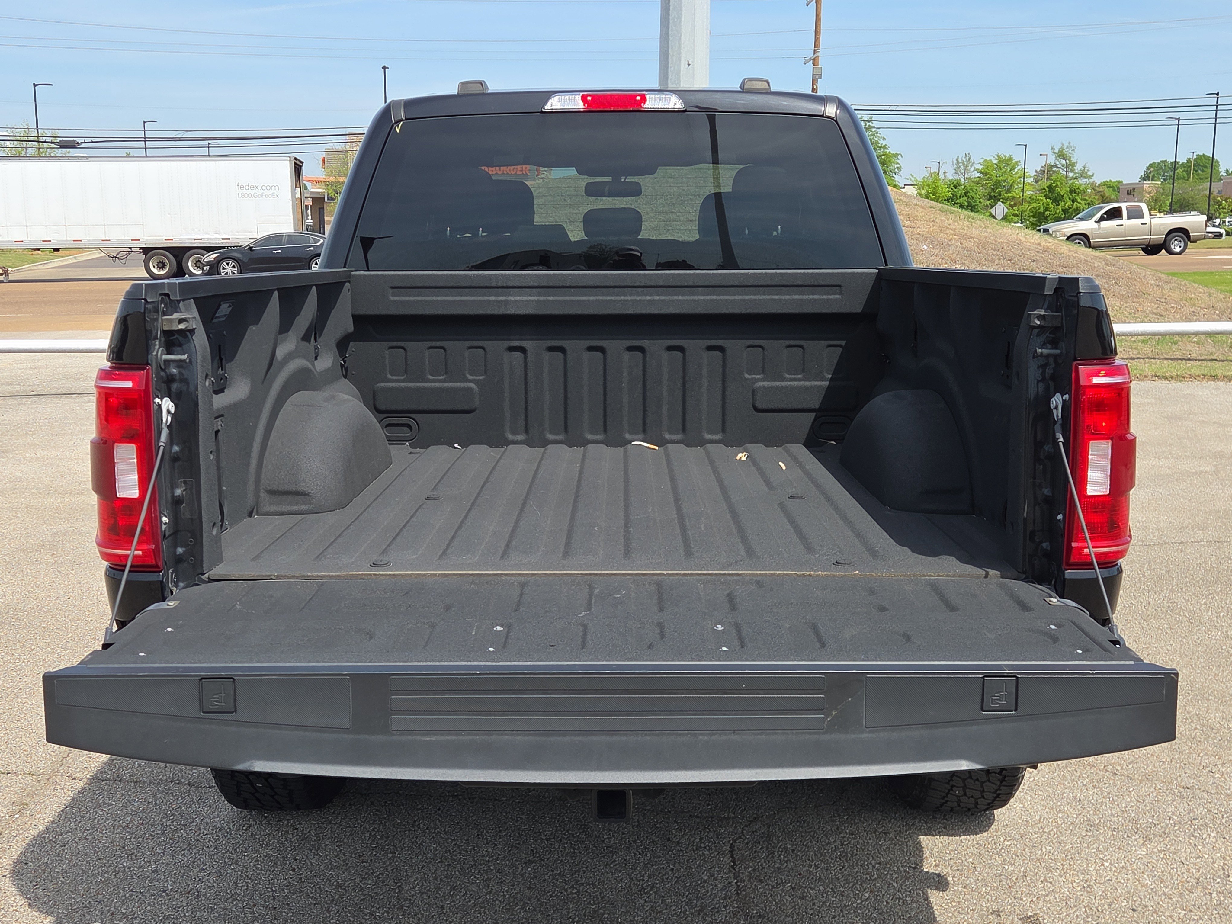 Certified 2021 Ford F150 XLT w/ Equipment Group 302A High image 13