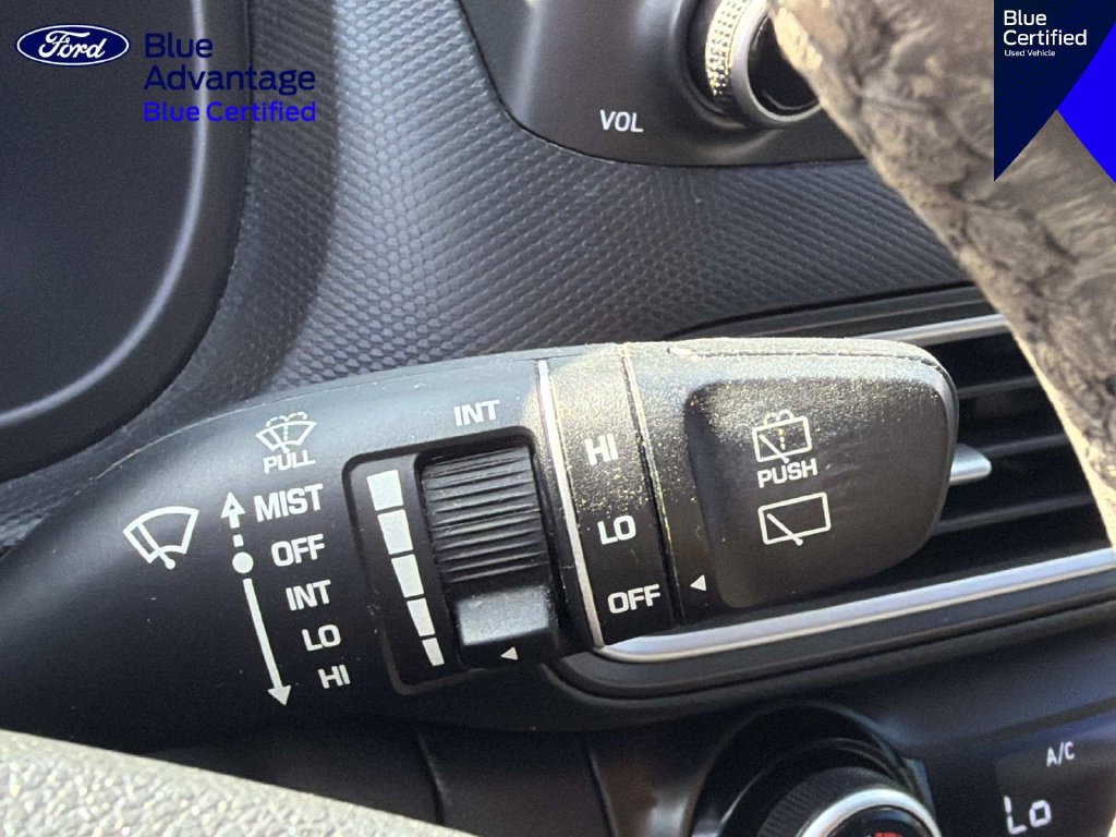 Used 2021 Hyundai Kona Limited w/ Cargo Package FWD image 29