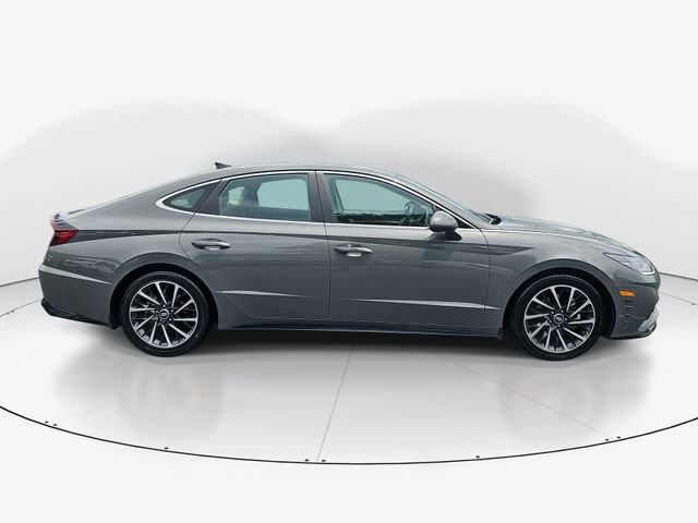 Used 2022 Hyundai Sonata Limited FWD image 2