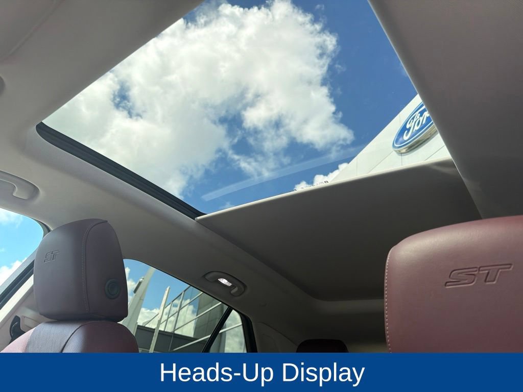 Used 2025 Buick Envision Sport Touring AWD/4WD image 17