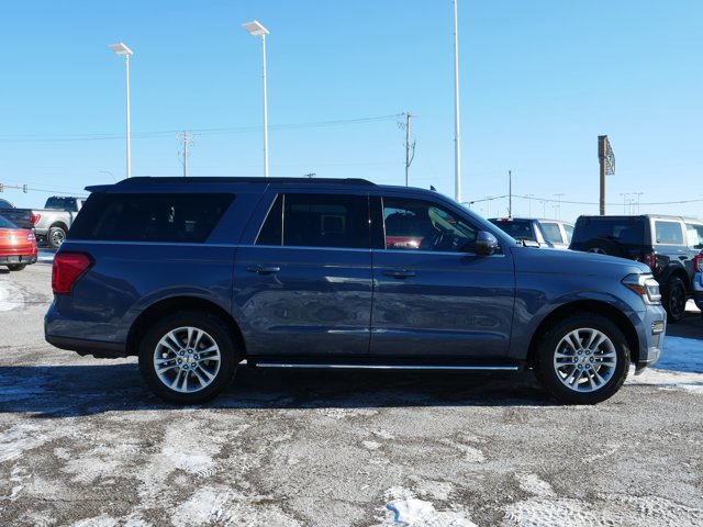 Certified 2022 Ford Expedition Max XLT image 6