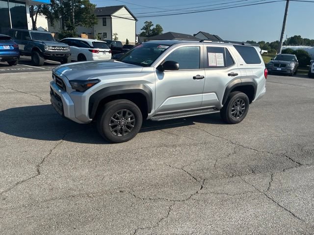 Used 2025 Toyota 4Runner SR5 AWD/4WD image 14