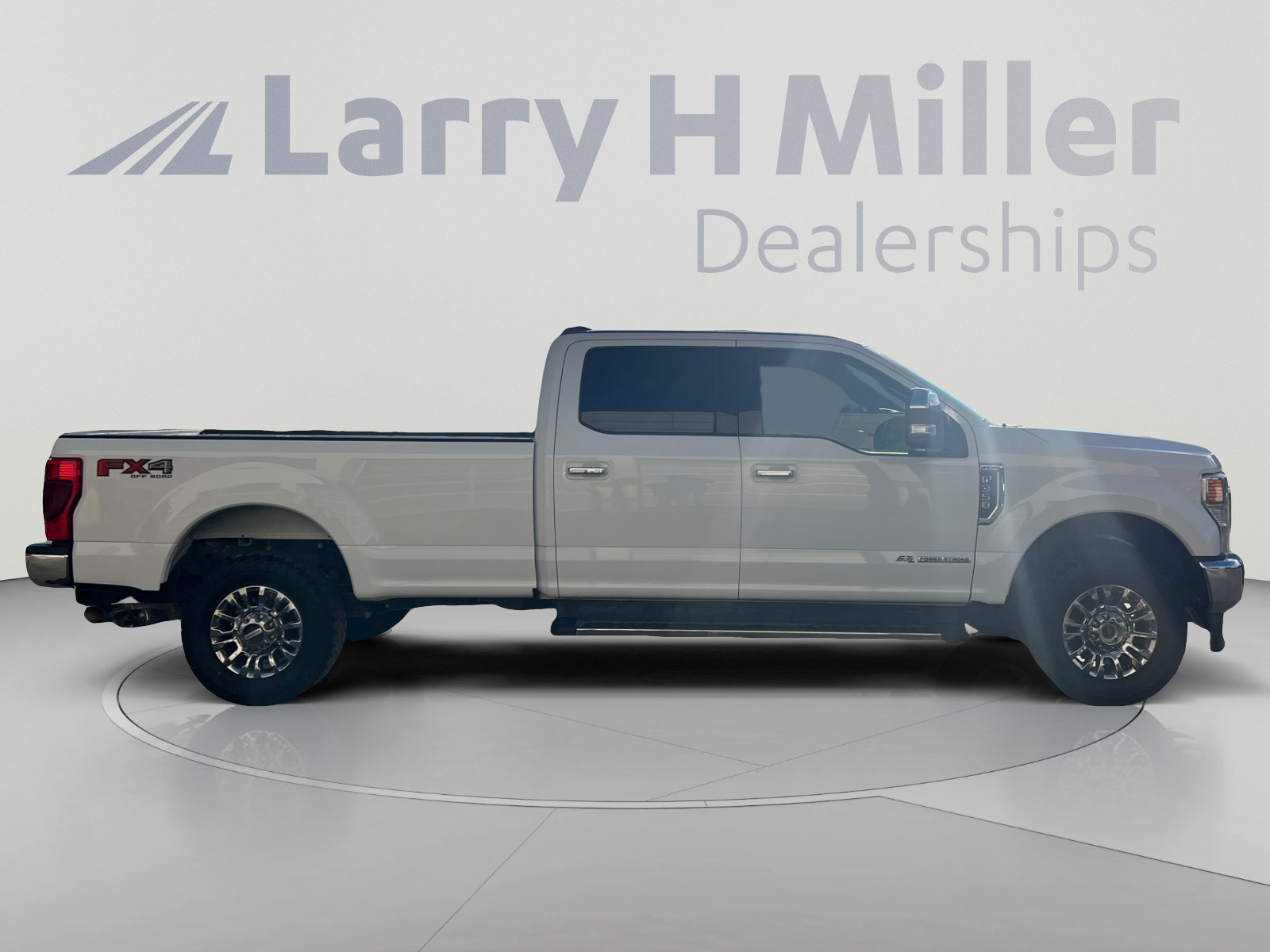Certified 2022 Ford F350 Lariat w/ Chrome Package AWD/4WD image 6
