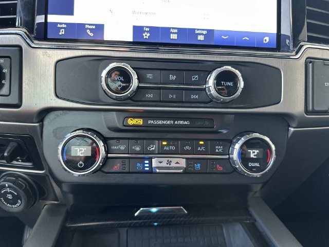 Certified 2022 Ford F250 Platinum w/ Tremor Off-Road Package AWD/4WD image 20