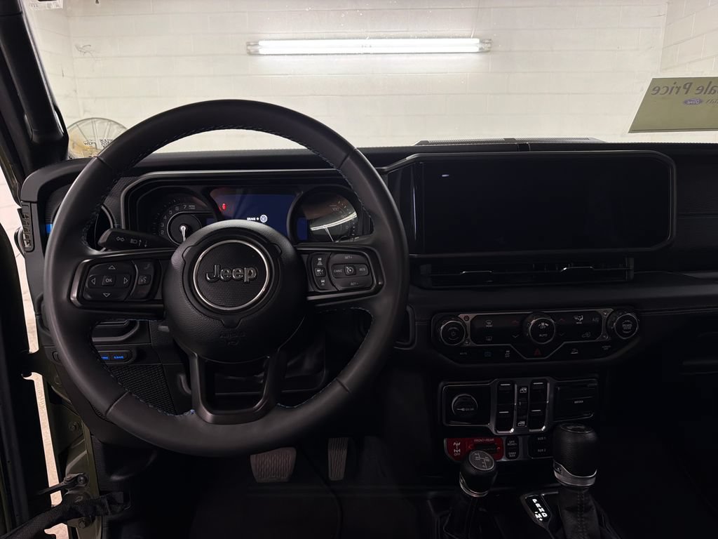 Used 2024 Jeep Wrangler Unlimited Rubicon 4xe AWD/4WD image 9