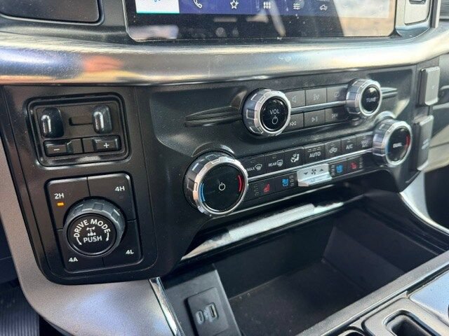 Certified 2022 Ford F150 Lariat AWD/4WD image 39