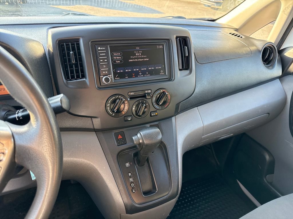 Used 2020 Nissan NV200 S w/ Back Door Glass Package image 18