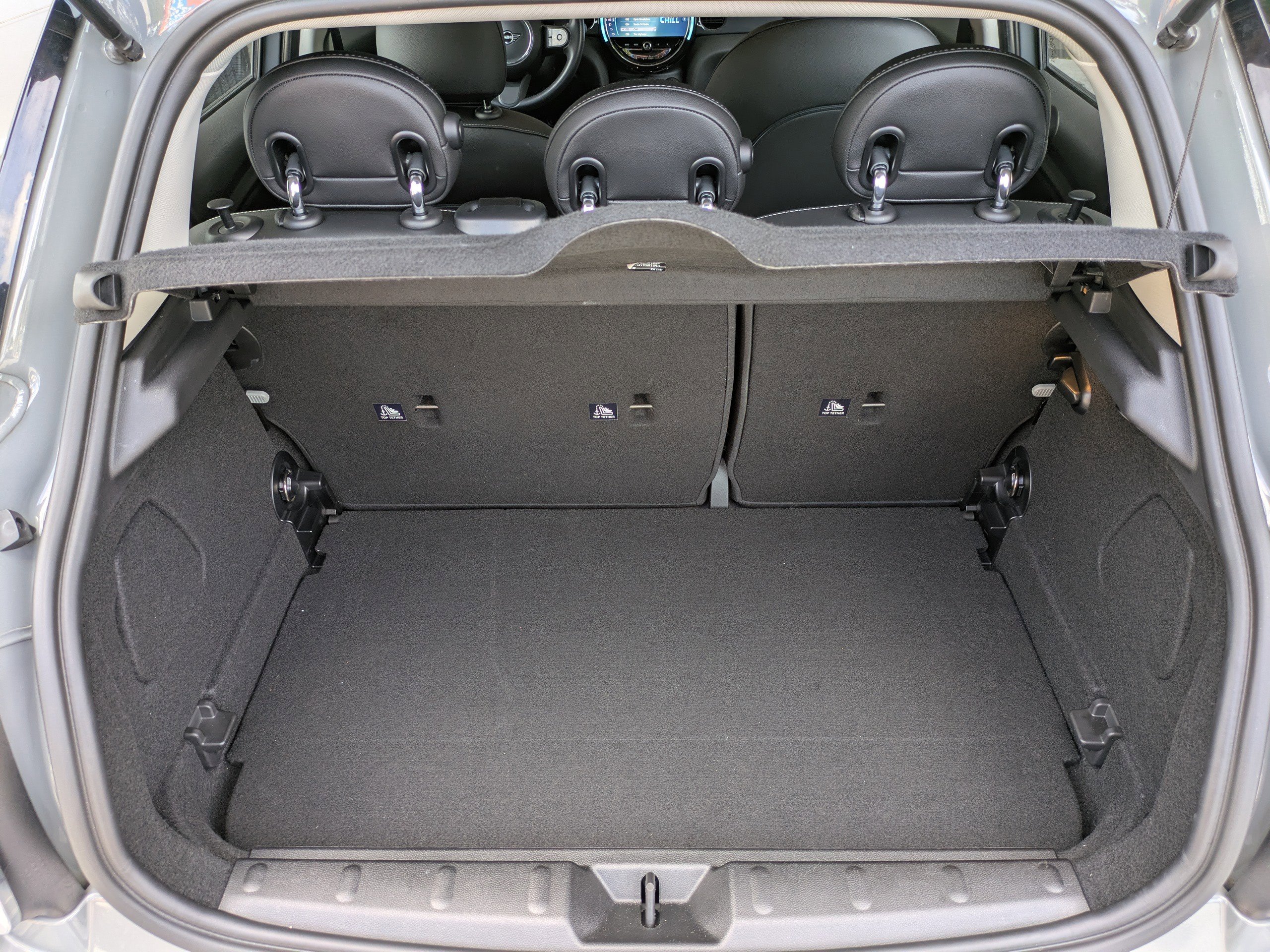 Used 2022 MINI Cooper 4-Door Hardtop w/ Storage Package FWD image 13
