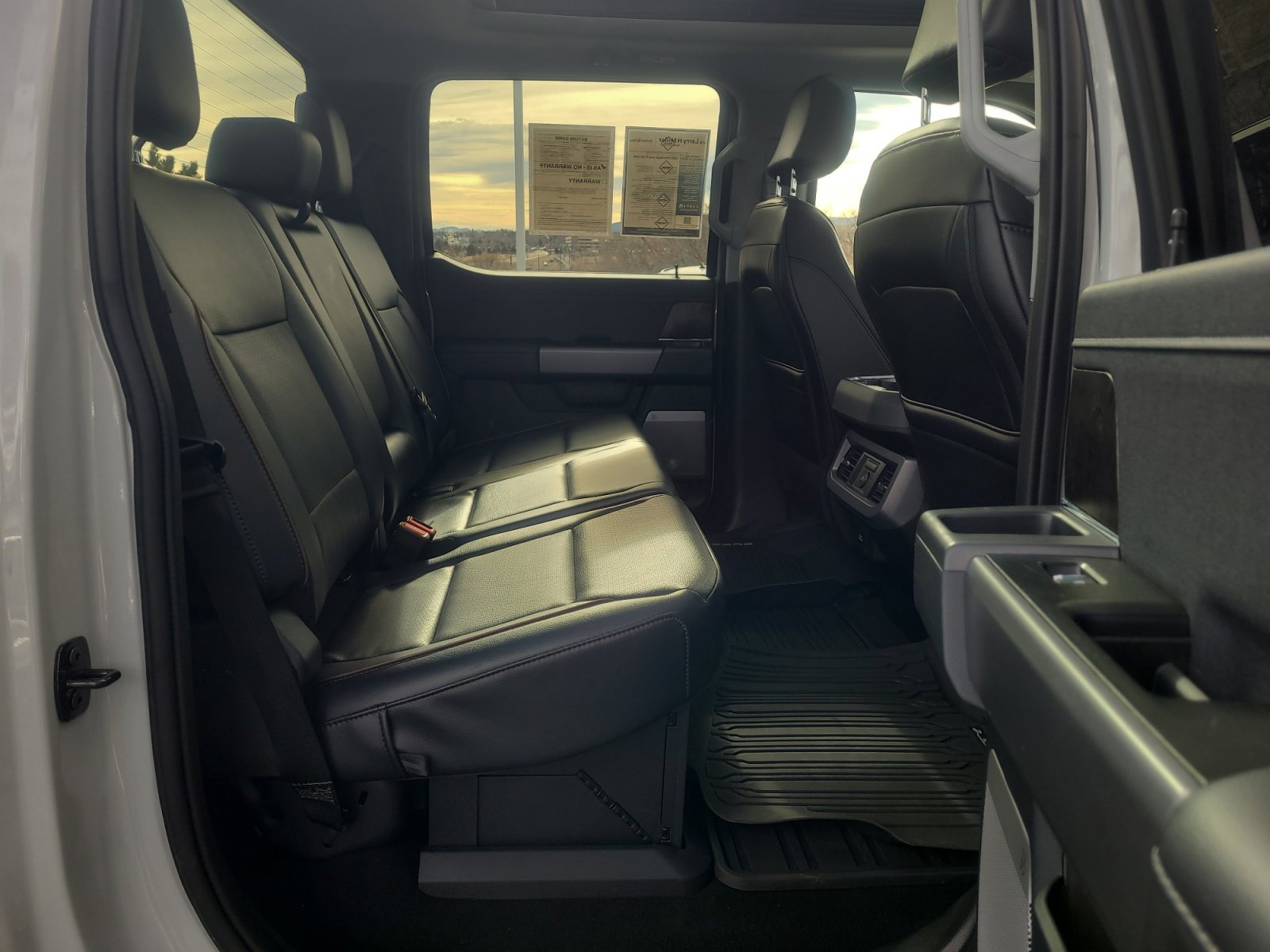 Certified 2025 Ford F350 Lariat w/ Black Appearance Package image 18