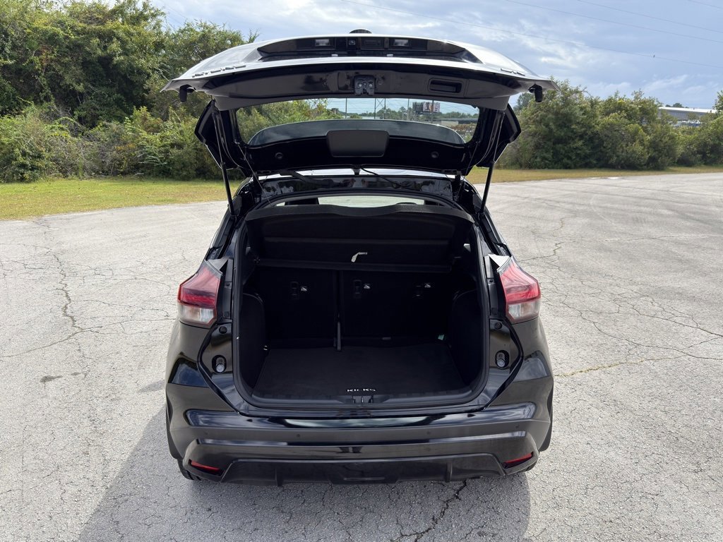 Used 2022 Nissan Kicks SR w/ Premium Package image 24