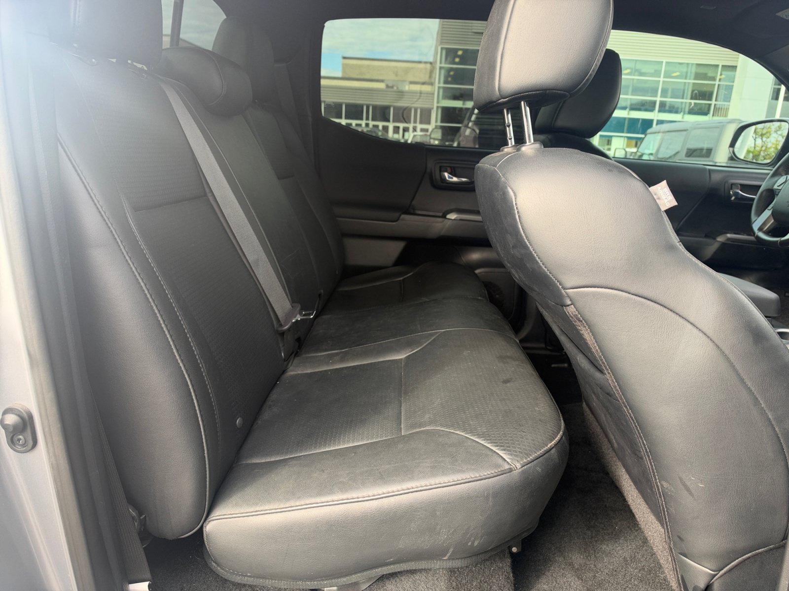 Used 2021 Toyota Tacoma TRD Sport w/ TRD Premium Sport Package AWD/4WD image 27