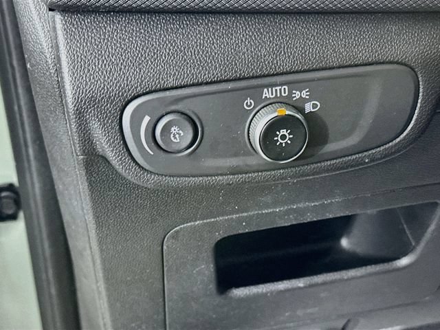 Used 2025 Chevrolet TrailBlazer ACTIV w/ Convenience Package FWD image 15