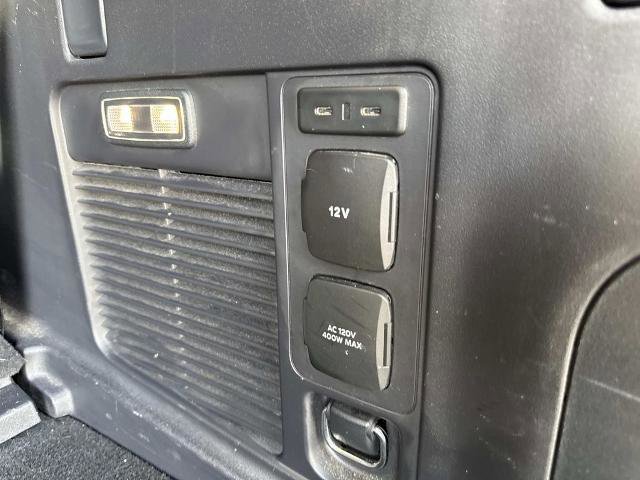 Certified 2025 Ford Expedition Active AWD/4WD image 9
