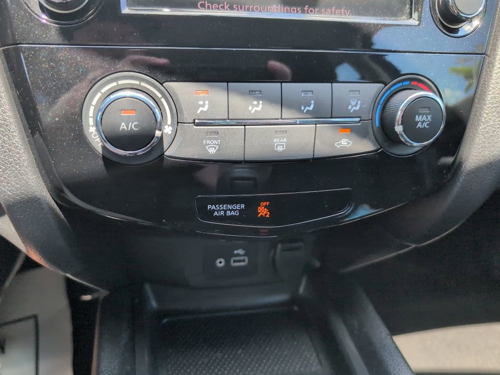 Used 2019 Nissan Rogue Sport S w/ Appearance Package FWD image 15
