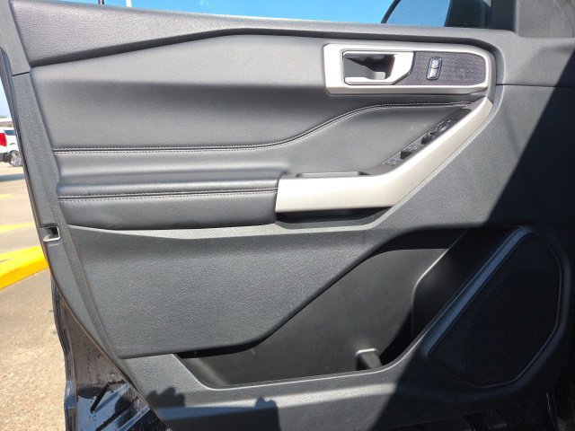Certified 2024 Ford Explorer XLT w/ Equipment Group 202A RWD image 29