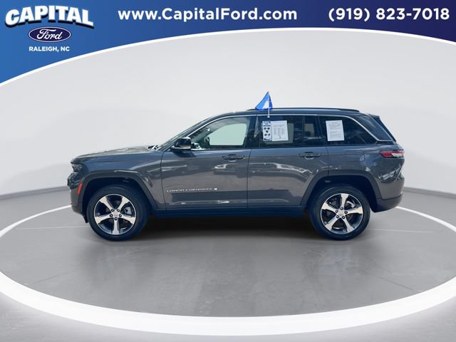 Used 2024 Jeep Grand Cherokee Limited w/ Luxury Tech Group II AWD/4WD image 5