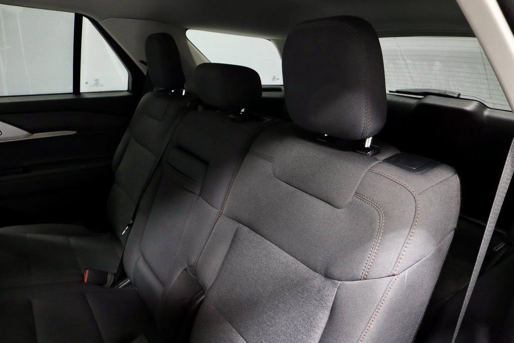 Certified 2025 Ford Explorer Active AWD/4WD image 23