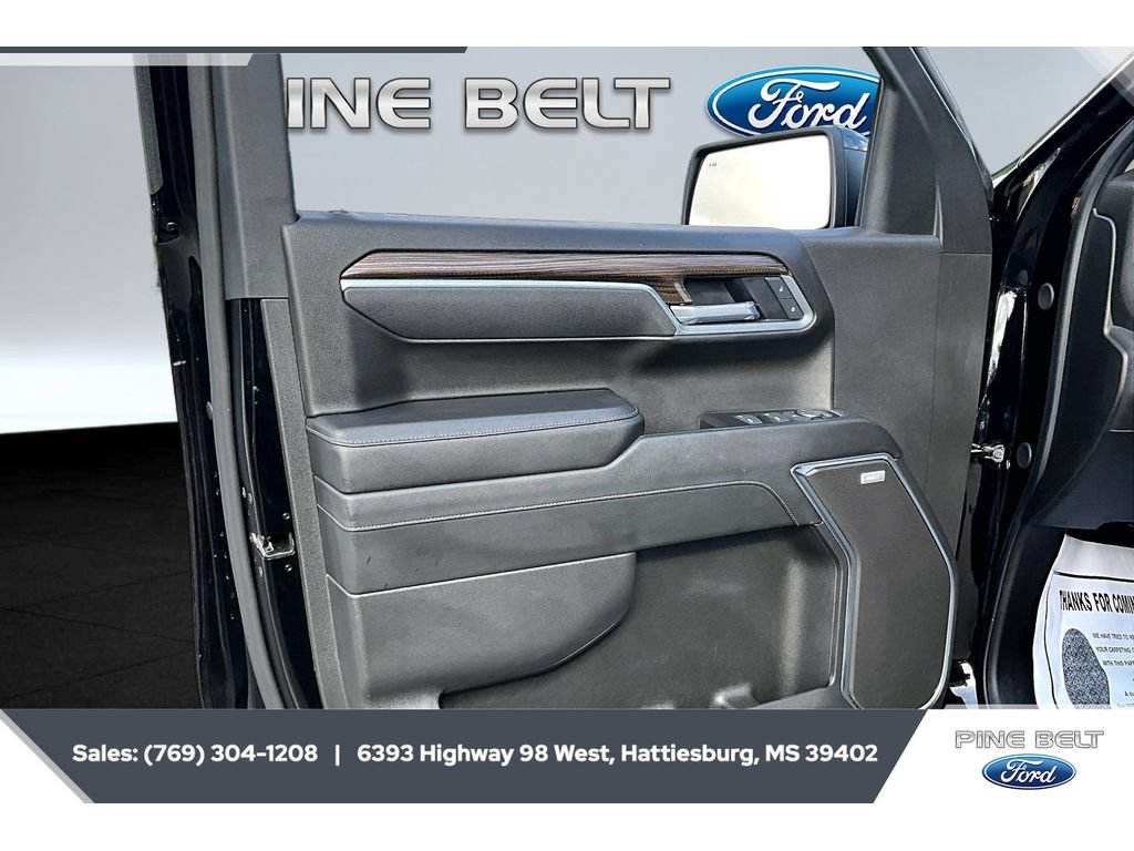 Used 2025 Chevrolet Silverado 1500 RST w/ Convenience Package II AWD/4WD image 18