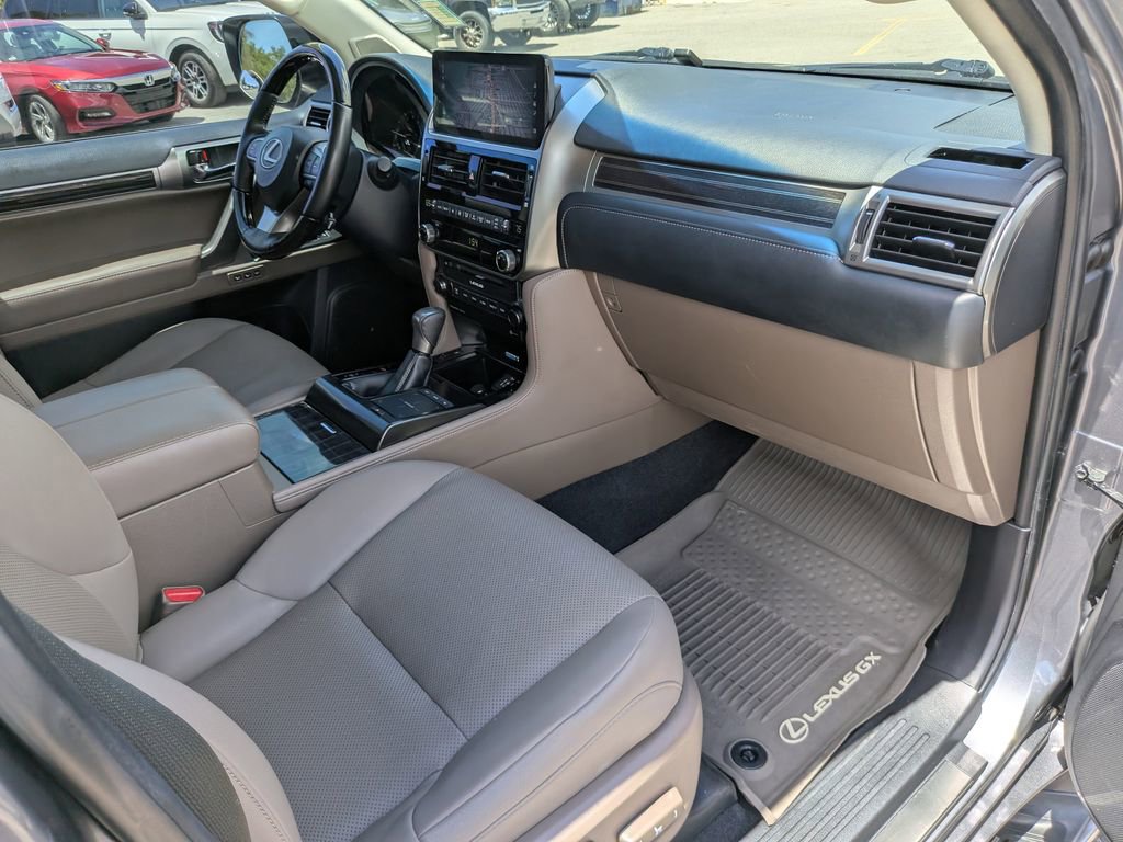 Used 2023 Lexus GX 460 Premium w/ Premium Package AWD/4WD image 9