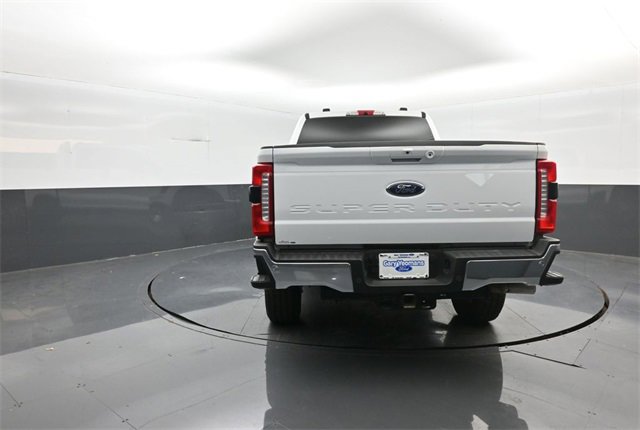Certified 2025 Ford F350 Lariat image 6