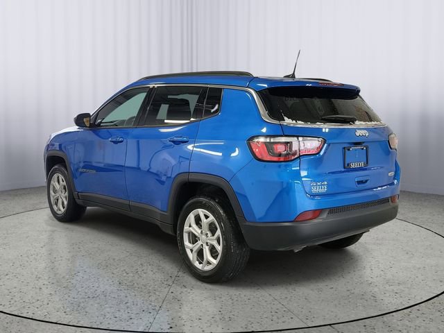 Used 2024 Jeep Compass Latitude w/ Convenience Group image 2