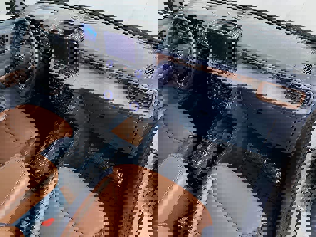 Certified 2024 Ford Maverick Lariat w/ 4K Tow Package image 33