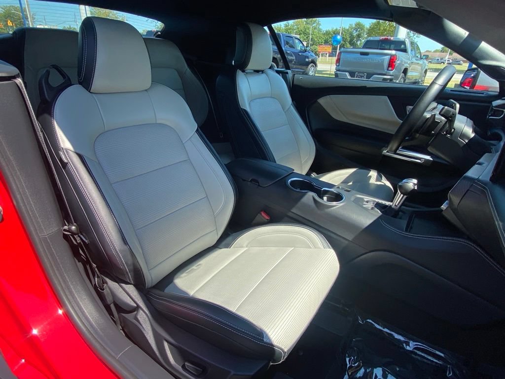 Certified 2025 Ford Mustang GT Premium w/ 60th Anniversary Package RWD image 44