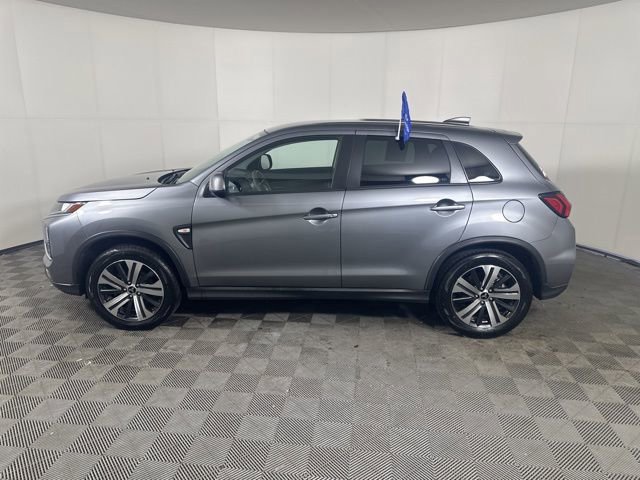 Used 2025 Mitsubishi Outlander Sport ES AWD/4WD image 2