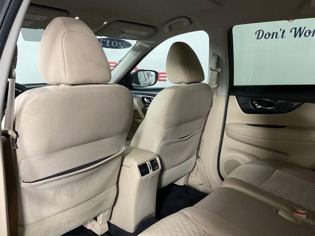 Used 2017 Nissan Rogue S w/ Appearance Package image 15