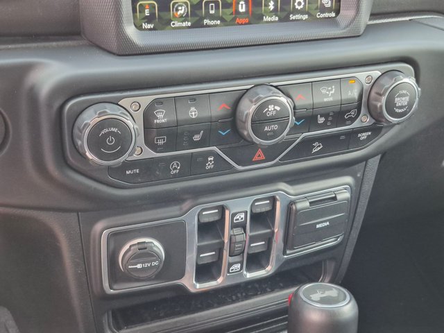 Used 2021 Jeep Wrangler Unlimited Sahara AWD/4WD image 17