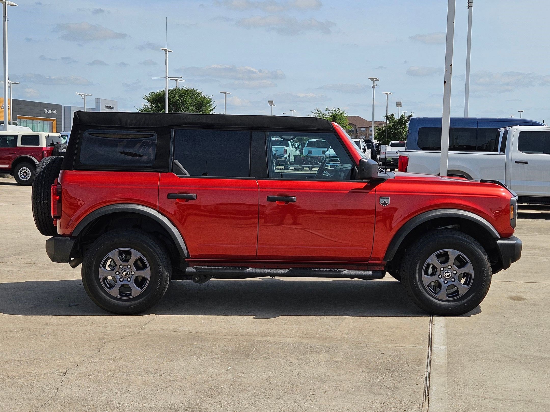 Certified 2023 Ford Bronco Big Bend AWD/4WD image 2