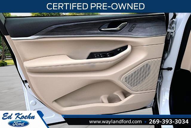 Used 2024 Jeep Grand Cherokee Limited AWD/4WD image 23