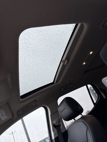 Used 2023 GMC Acadia Denali w/ Denali Ultimate Package image 3