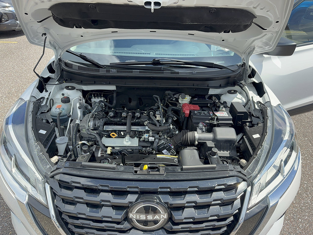 Used 2022 Nissan Kicks S FWD image 33