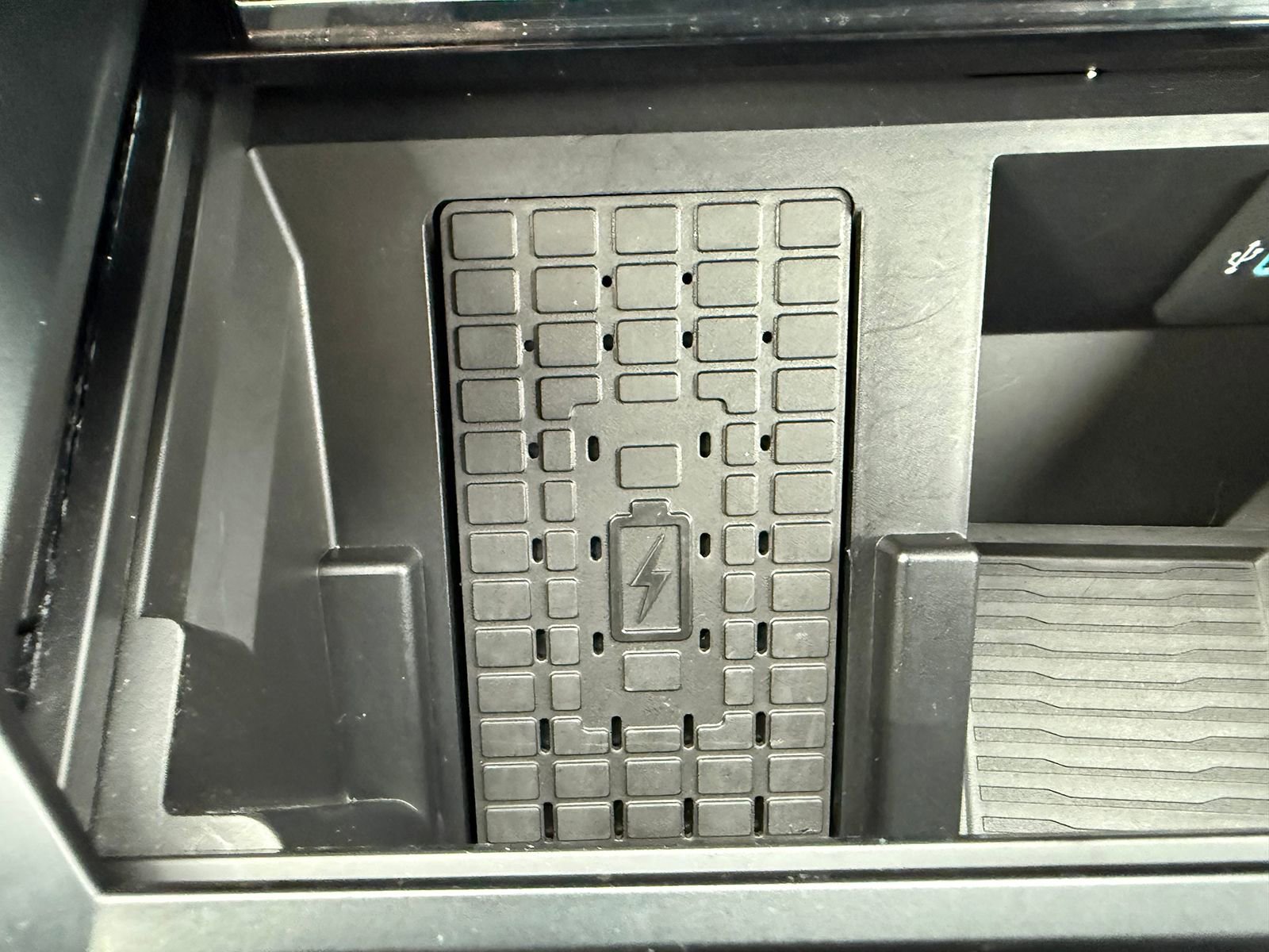 Certified 2024 Ford F250 Lariat w/ Chrome Package image 25