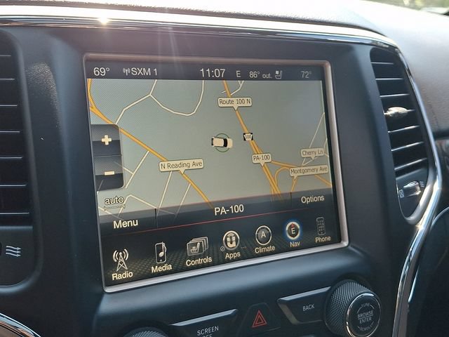 Used 2017 Jeep Grand Cherokee Overland AWD/4WD image 28