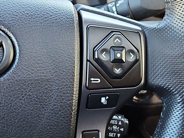 Used 2021 Toyota Tacoma TRD Off-Road w/ TRD Premium Off Road Package AWD/4WD image 23