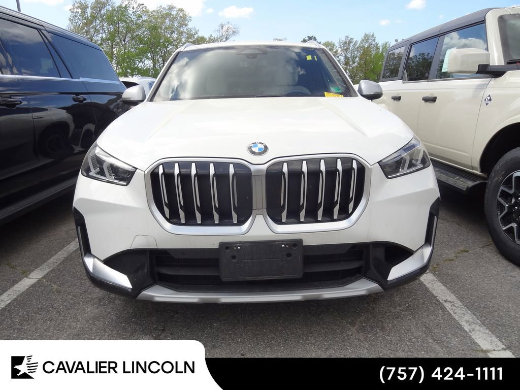 Used 2023 BMW X1 xDrive28i w/ Convenience Package AWD/4WD image 2