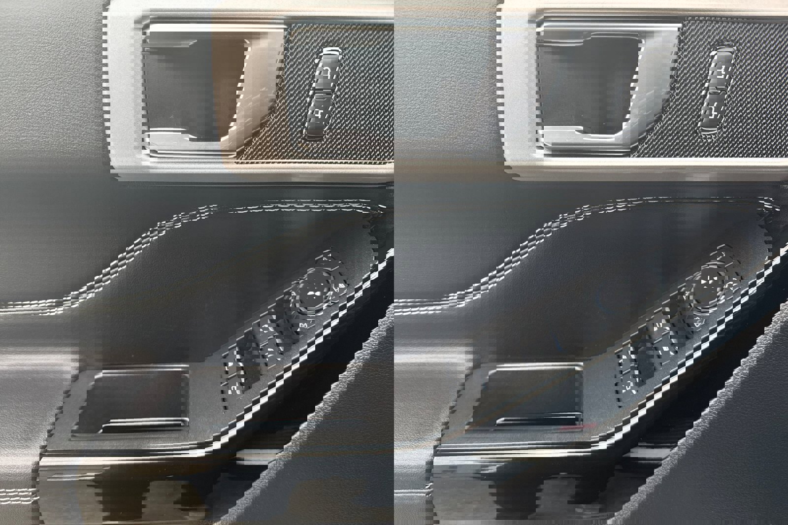 Certified 2022 Ford Explorer ST w/ ST Street Pack image 12